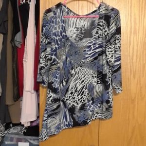 🖤Flirty Pink Asymmetrical long sleeve print top 3x